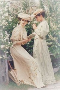 f03cf68d082763c6d02f2dd29e505a86--s-fashion-edwardian-fashion